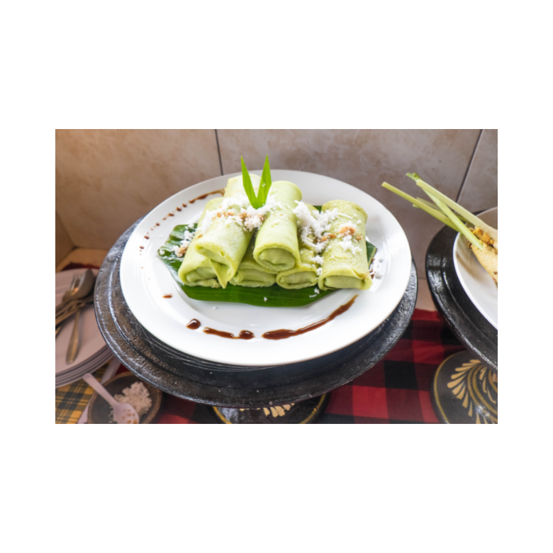 Moringa Crepes With Caramelized Apples