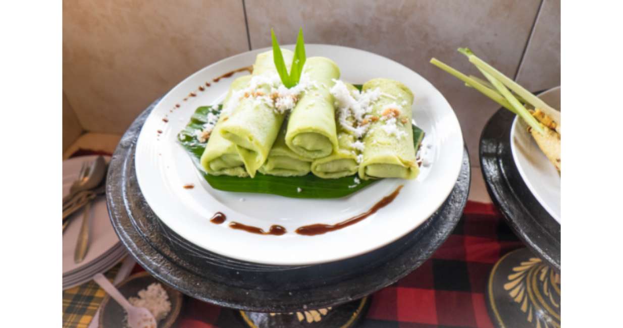 Moringa Crepes With Caramelized Apples